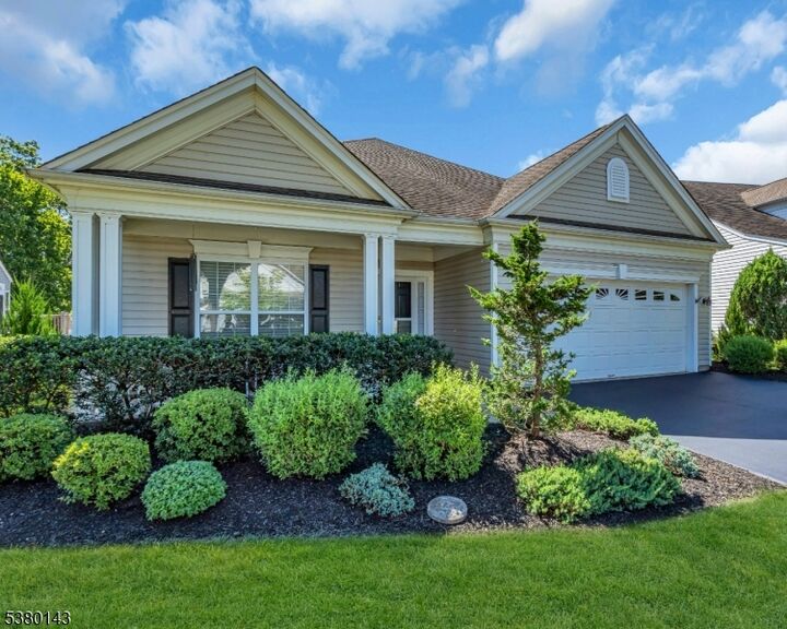 448 Crossfields Ln  Franklin Twp. NJ 08873 photo