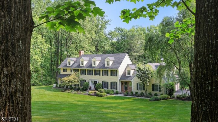 108 Crest Dr  Bernardsville Boro NJ 07924 photo