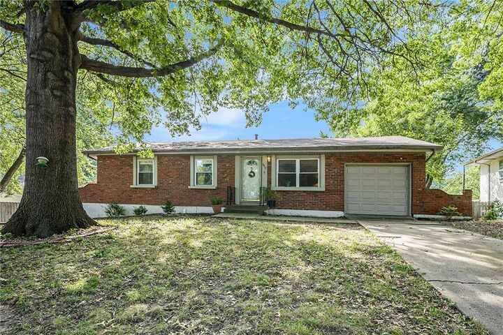 5417 NE 57th Terrace  Kansas City MO 64119 photo