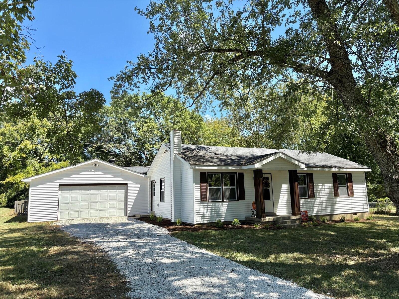Property Photo: 190 Crab Orchard Road KY 40601