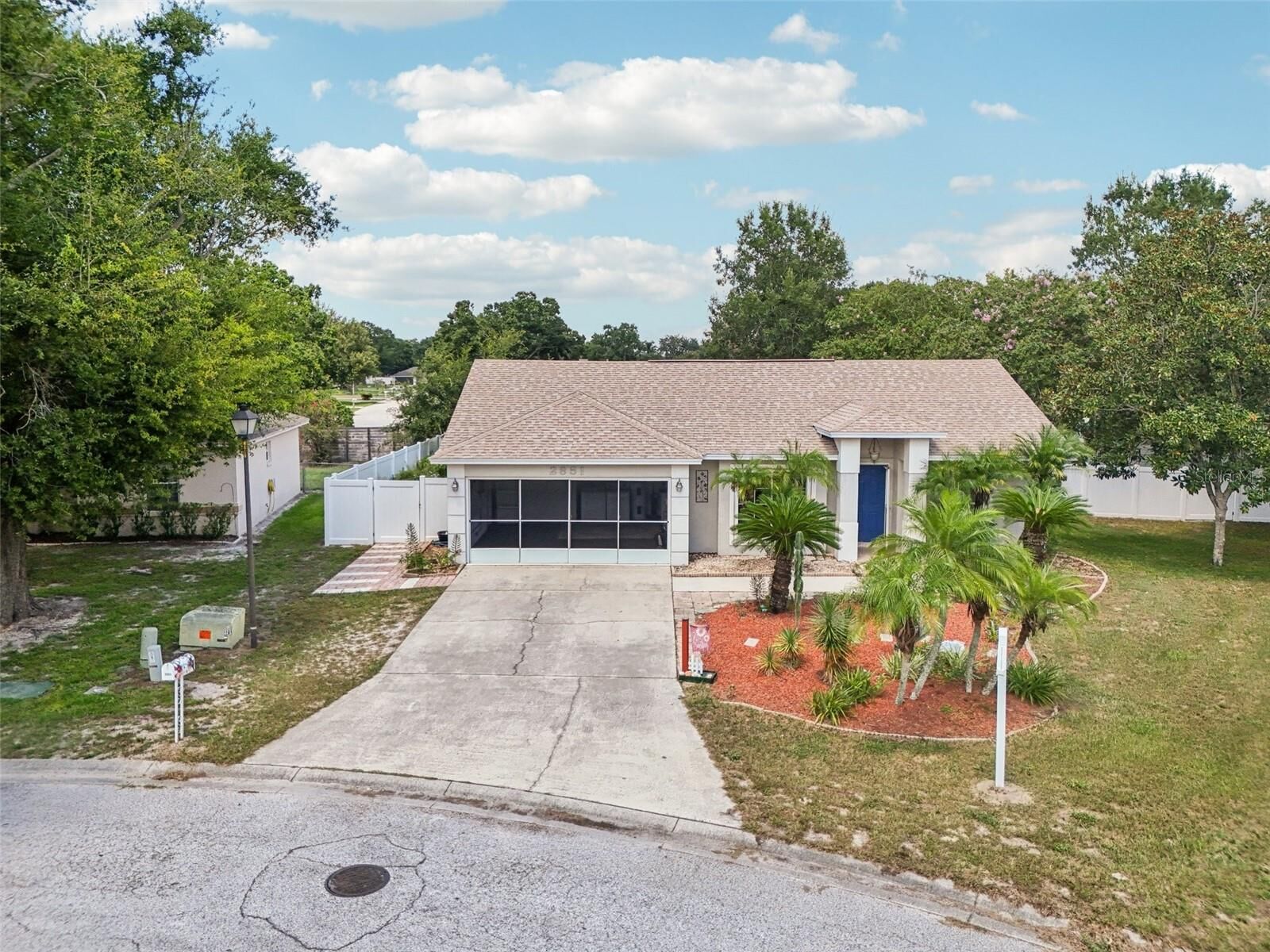 Property Photo: 2851 Timbercrest Place FL 33810