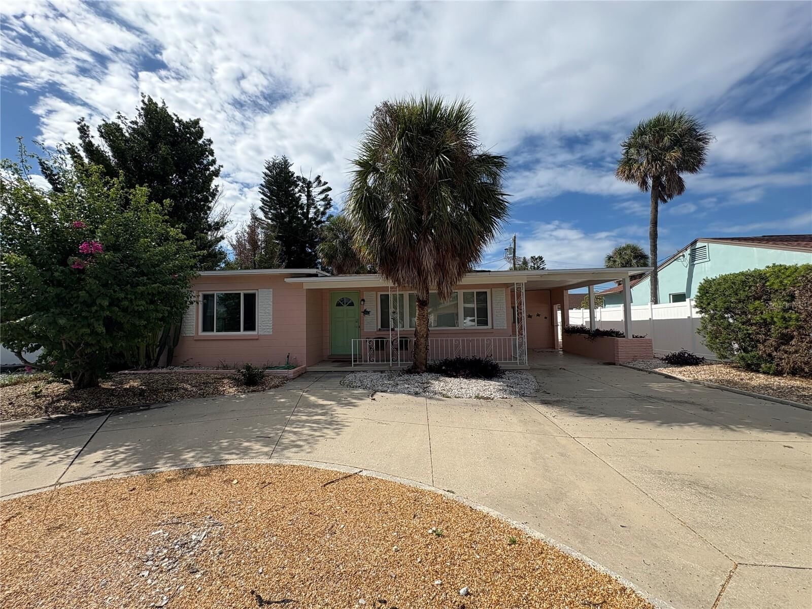 Property Photo: 353 81st Ave FL 33706
