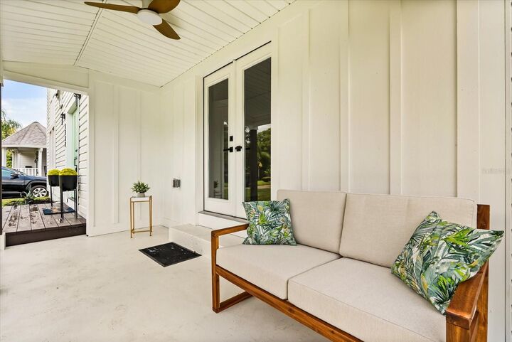 Property Photo: 1112 W New Hampshire Street FL 32804