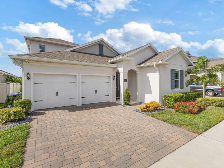 Property Photo: 5697 Orange Orchard Drive FL 34787