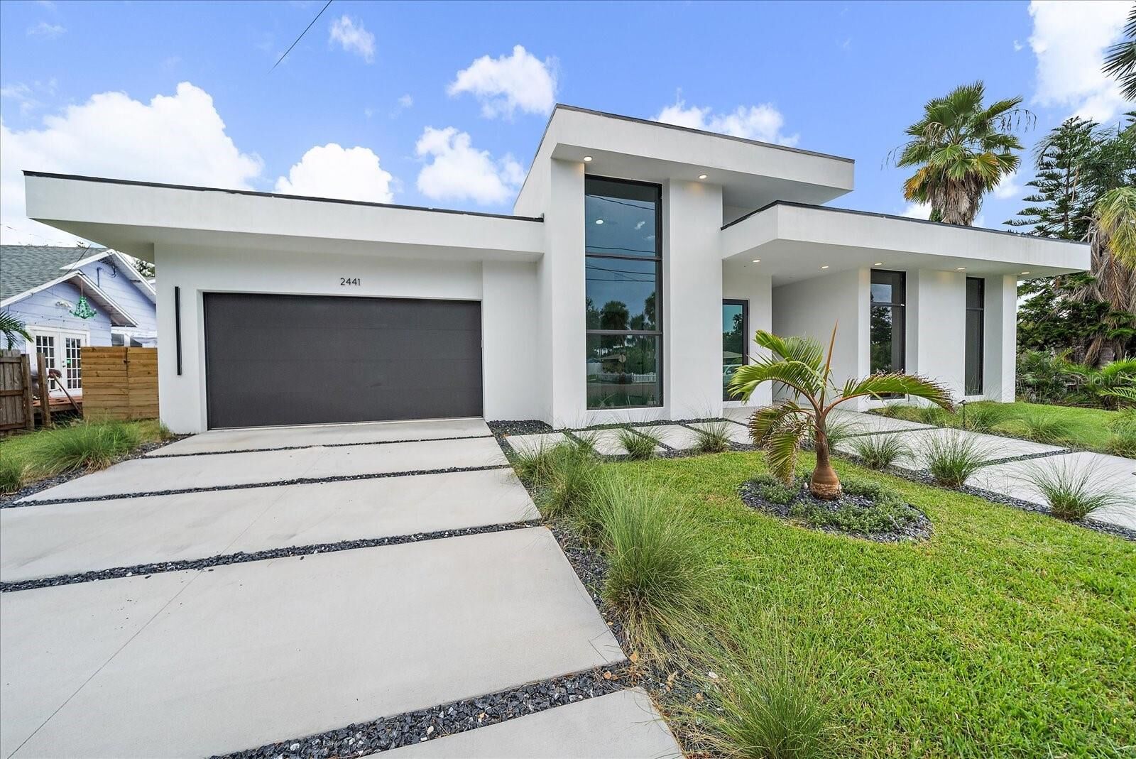 Property Photo: 2441 Webber Street FL 34239
