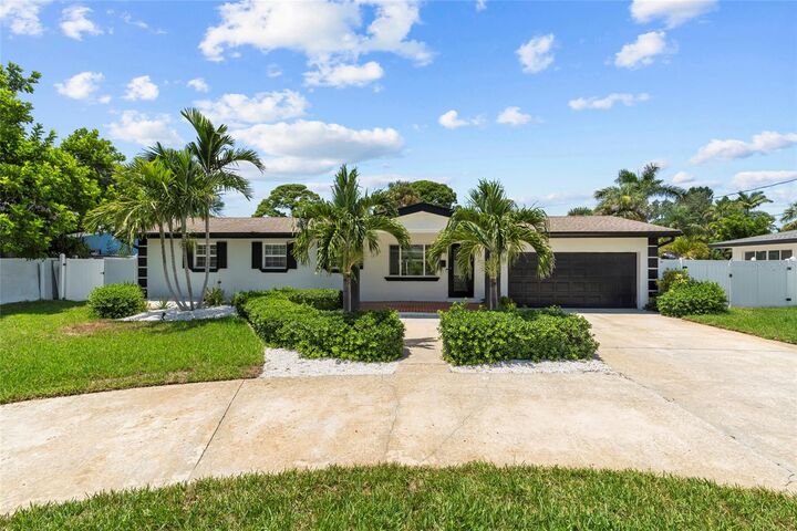 4440 Huntington Street NE  St Petersburg FL 33703 photo