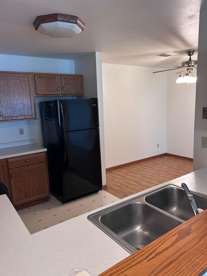 Property Photo:  203 Bur Oak Ln A  WI 53024 