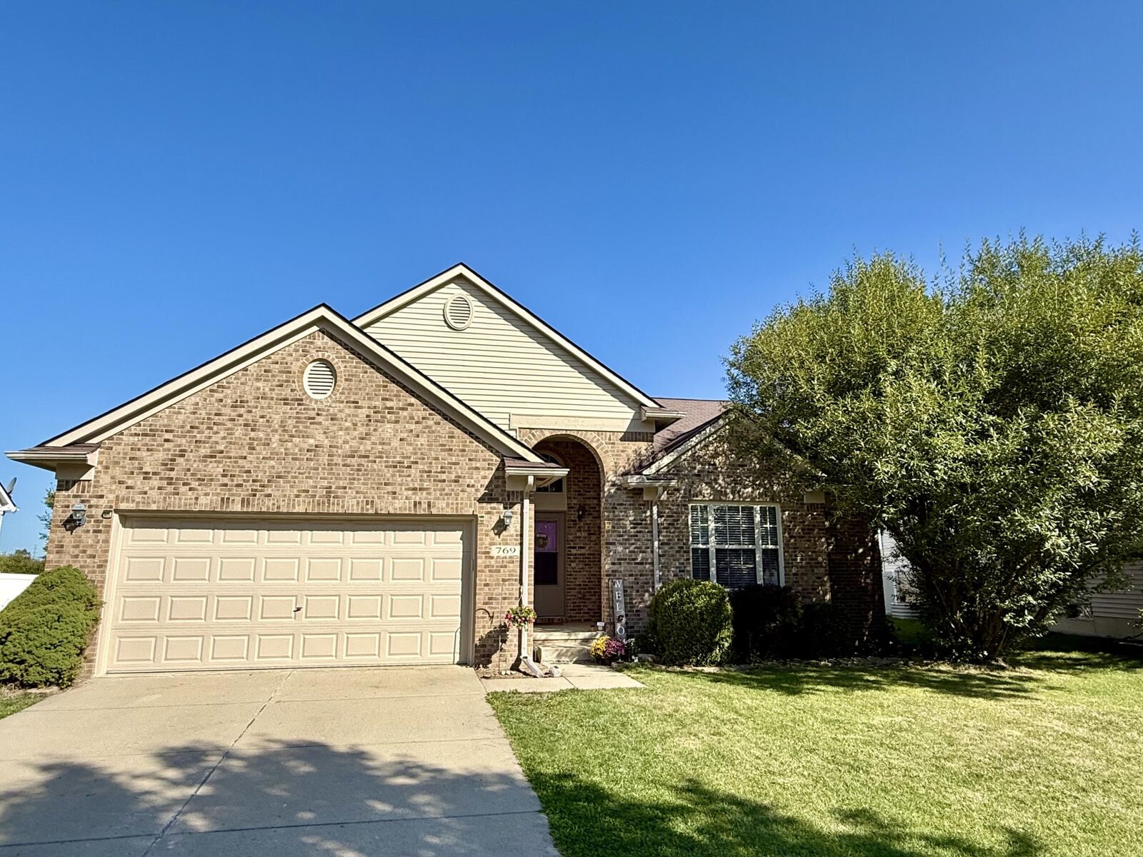 Property Photo:  769 Falcon Drive  MI 48131 