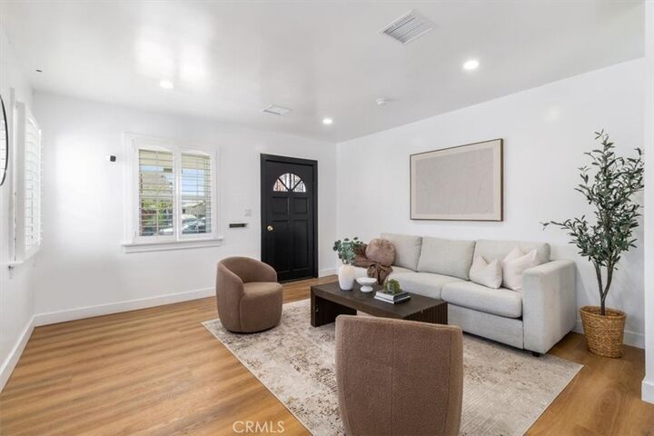 Property Photo:  6616 Denver Avenue  CA 90044 