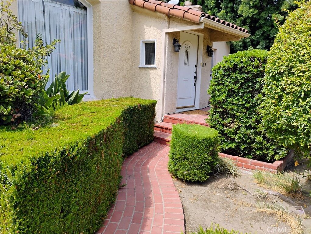 Property Photo: 233 S Swall Drive CA 90211