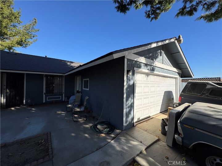 Property Photo:  446 E Fromer Street  CA 92376 