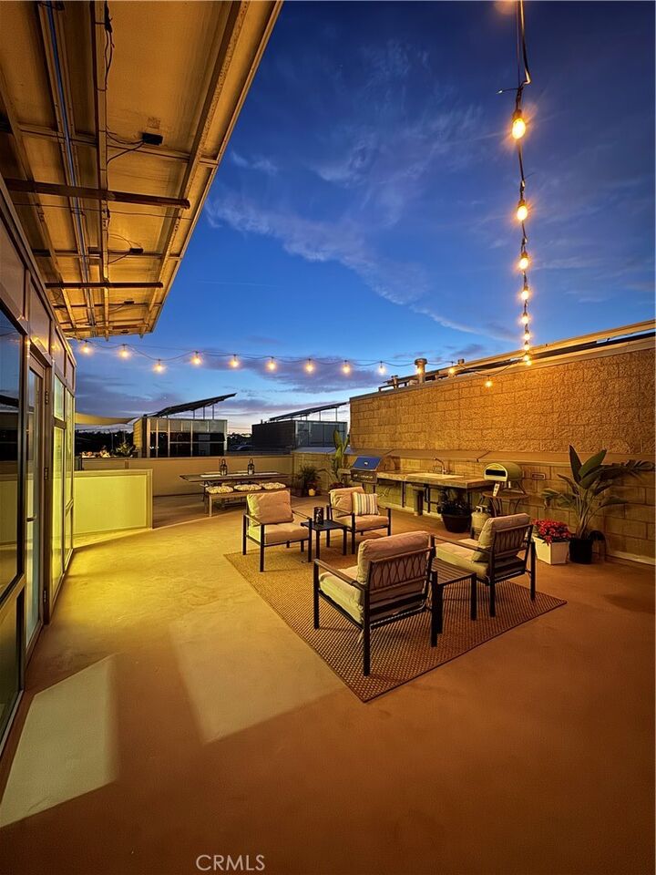 Property Photo:  3240 Casitas Avenue  CA 90039 