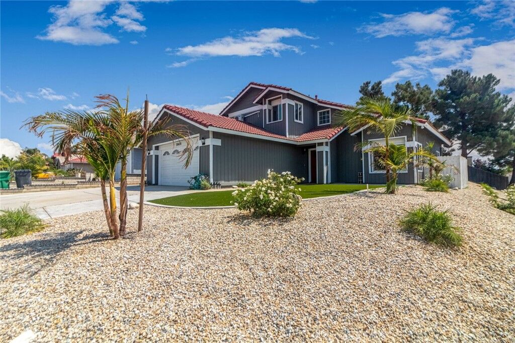 Property Photo:  26435 Willowdale Court  CA 92555 