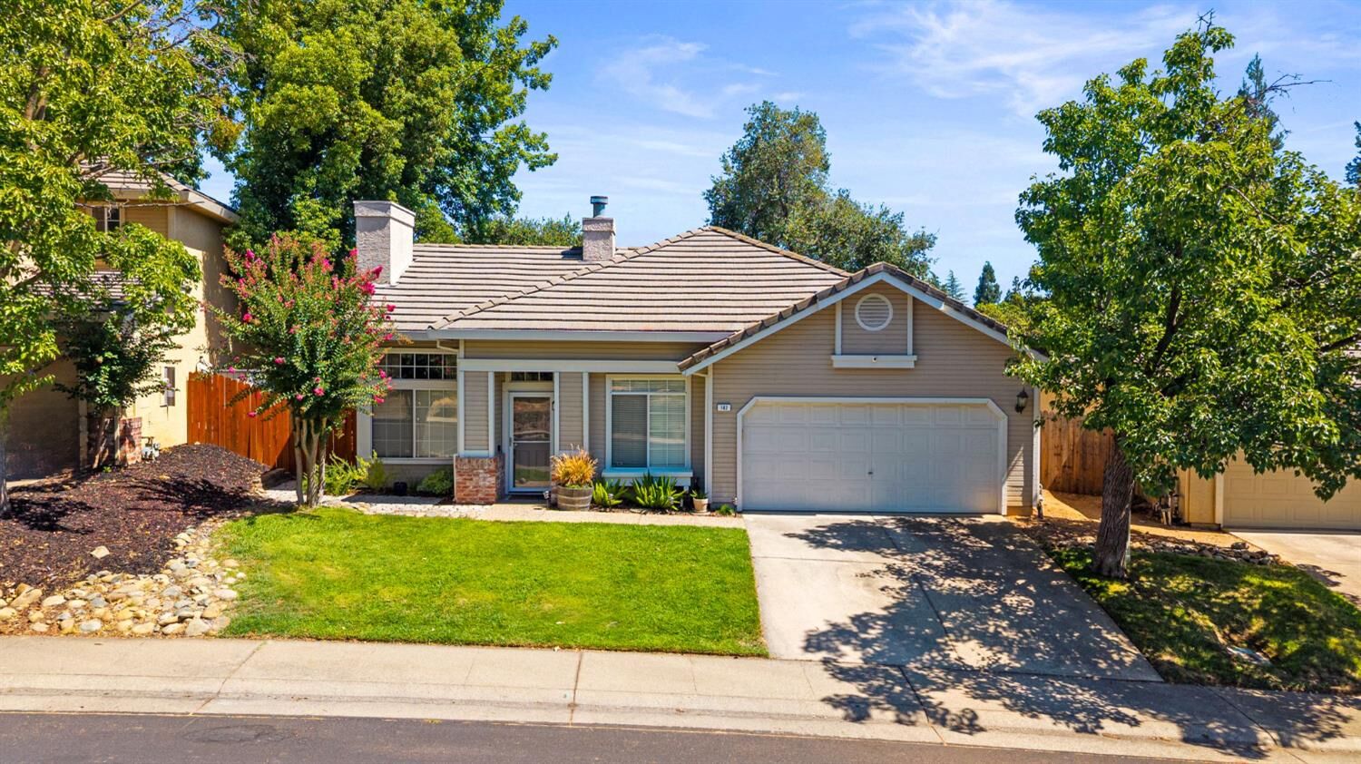 Property Photo:  102 Larkin Circle  CA 95630 