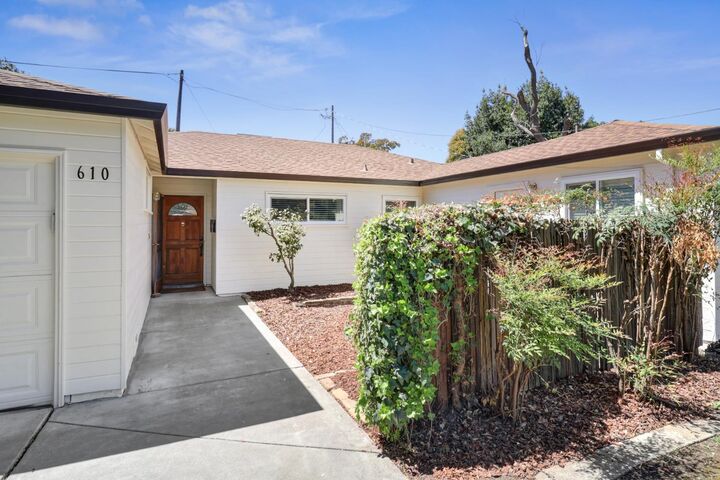 Property Photo:  610 Sunset Court  CA 95616 