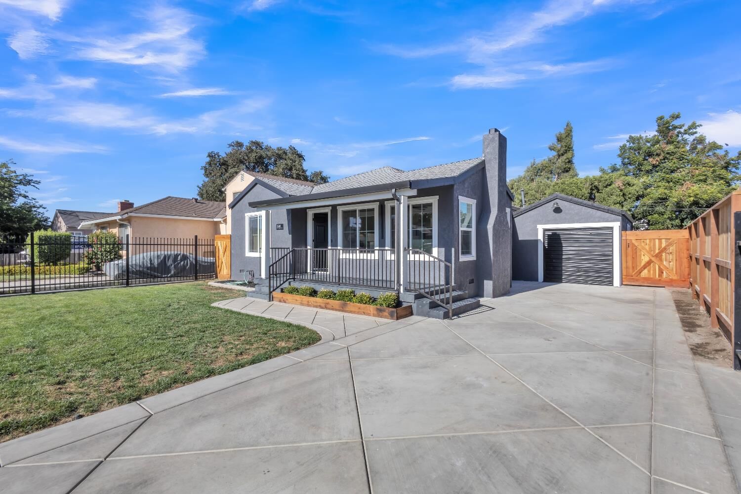 Property Photo:  3540 San Mateo  CA 95204 