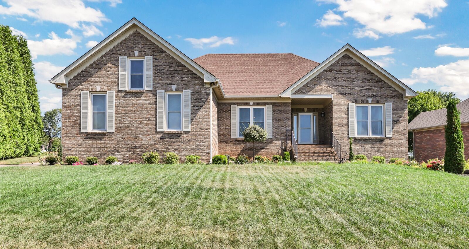 Property Photo: 4276 N Woodstock Dr TN 37040