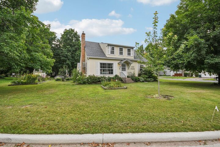 400 E Park Avenue  Luck WI 54853 photo