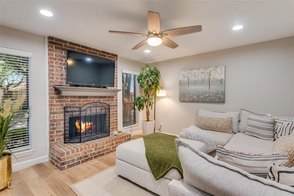 Property Photo: 1801 W Spring Creek Parkway D1 TX 75023