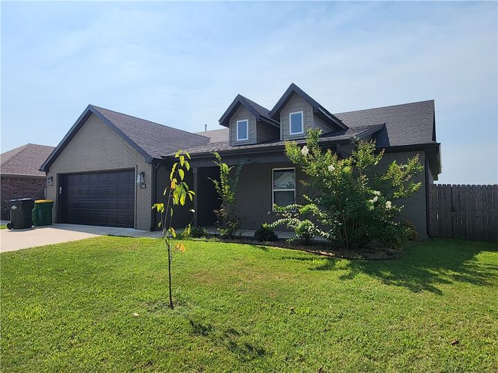 Property Photo: 59 E Loveland Loop AR 72730