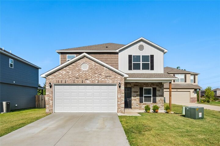 819 E Sparrow Circle  Fayetteville AR 72701 photo