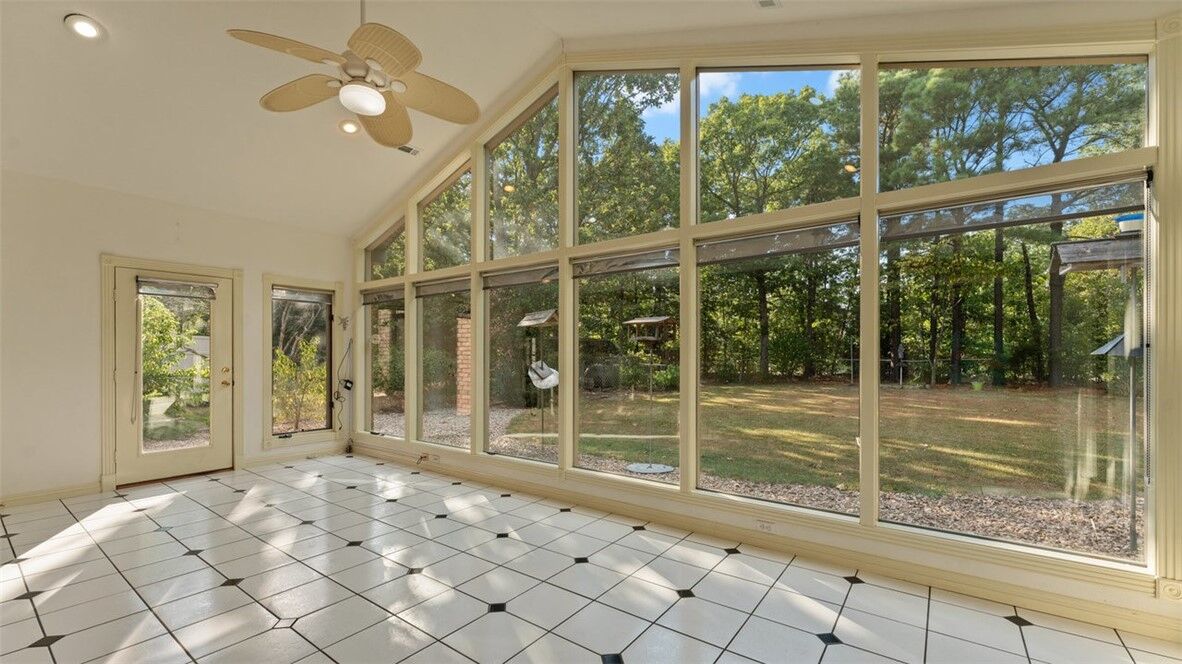 Property Photo: 6 Lochgilphead Lane AR 72715