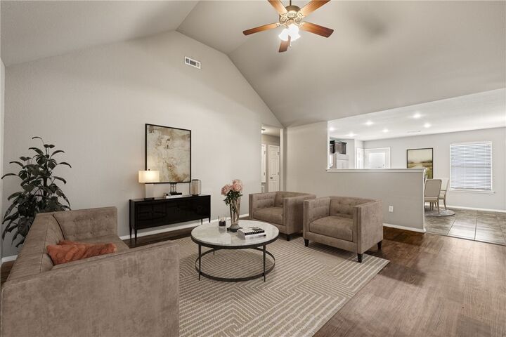 Property Photo: 531 Saddlehorn Drive AR 72719