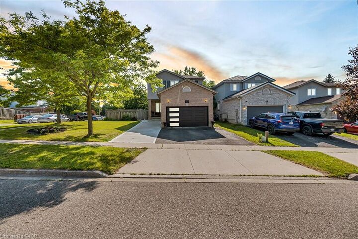 Property Photo:  40 Alderson Drive  ON N3C 4C5 