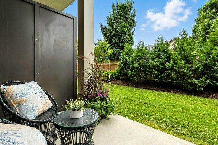 Property Photo:  778 Laurelwood Drive 110  ON N2V 0G3 
