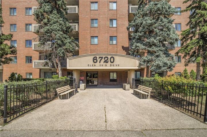 Property Photo:  6720 Glen Erin Drive  ON L5N 3K8 