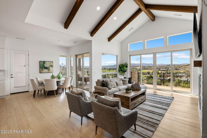 Property Photo: 1109 S Lakeview Drive AZ 86301