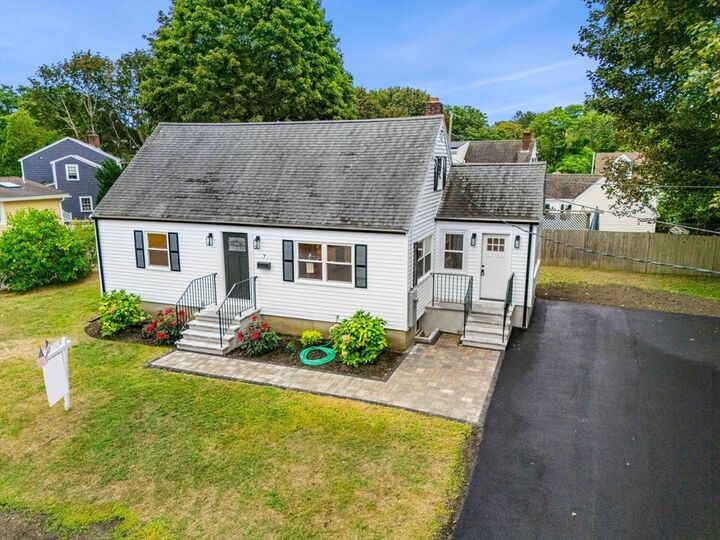 Property Photo:  7 Morgan Rd  MA 01915 