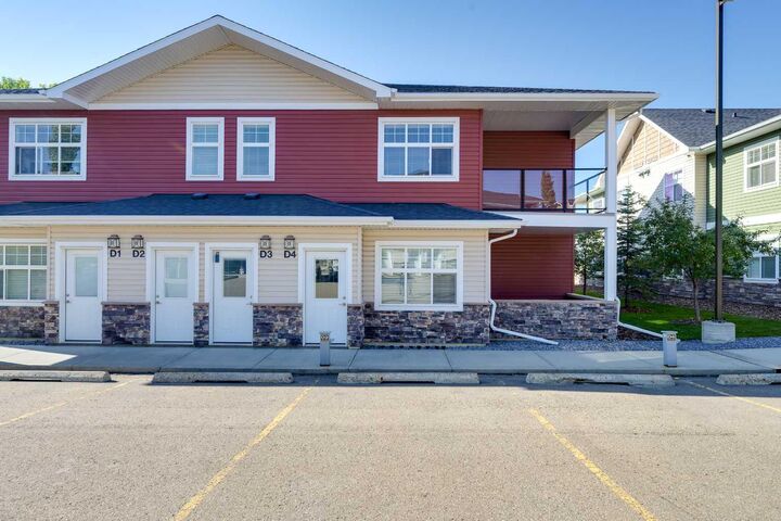 Property Photo: 5300 Vista Trail D3 AB T4M 0L8