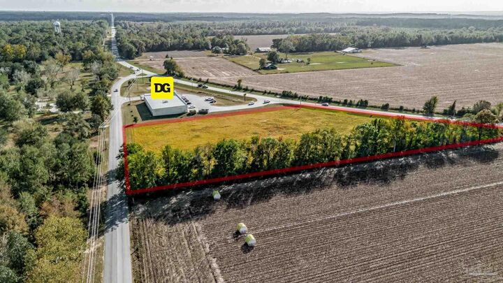 Property Photo:  9000 Blk Chumuckla Hwy  FL 32571 