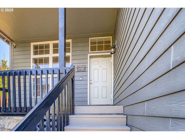 Property Photo: 3207 NE 150th Ave OR 97230
