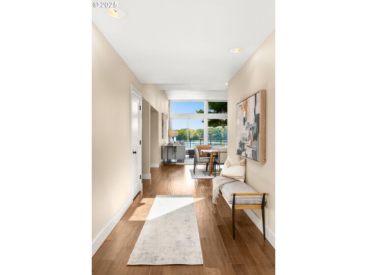 Property Photo:  6122 S Riverpoint Ln 17  OR 97239 