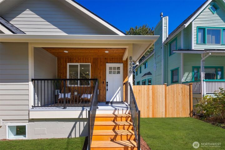 Property Photo: 8226 Meridian Avenue N WA 98103