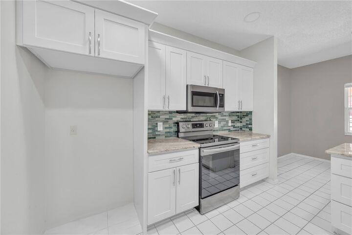 Property Photo:  374 Hawthorne Lane  FL 32962 