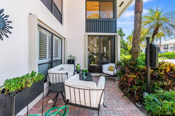 Property Photo:  3826 Quail Ridge Drive N Blue Heron  FL 33436 