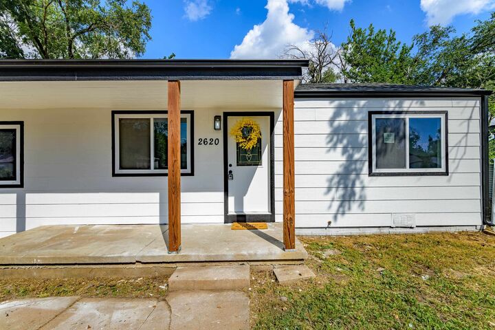 Property Photo:  2620 N Spruce St  KS 67219-4637 