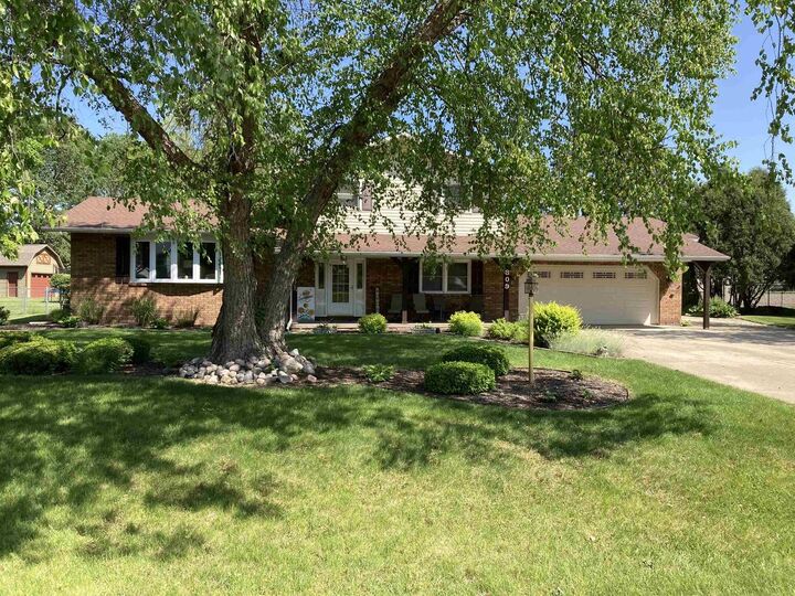 809 East Azalea Terrace  Beloit WI 53511 photo