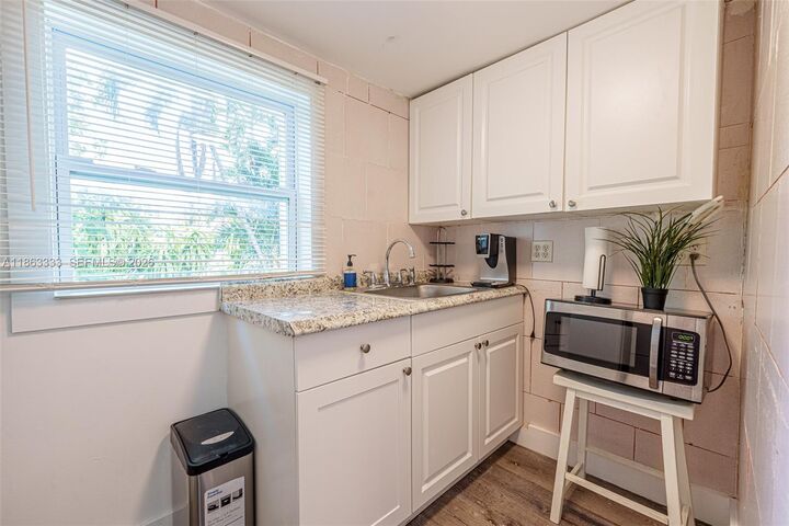 Property Photo:  528 SW 21st Ave B  FL 33135 