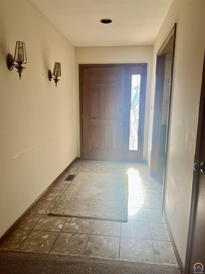 Property Photo: 3108 SW Muirfield Ct KS 66614