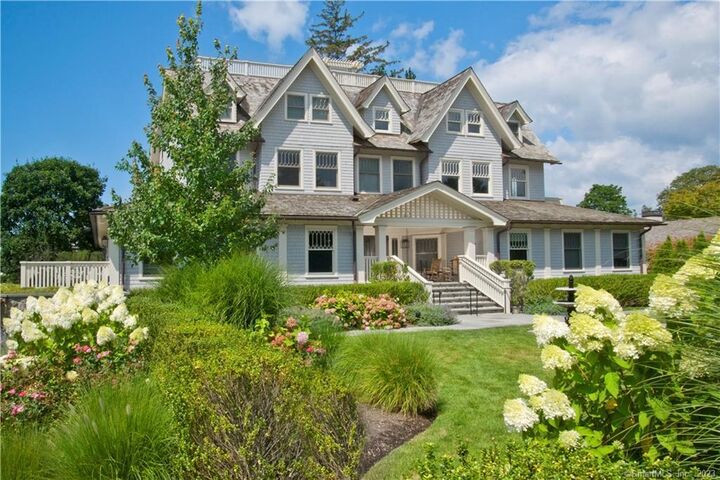 Property Photo: 165 Shore Road F CT 06870
