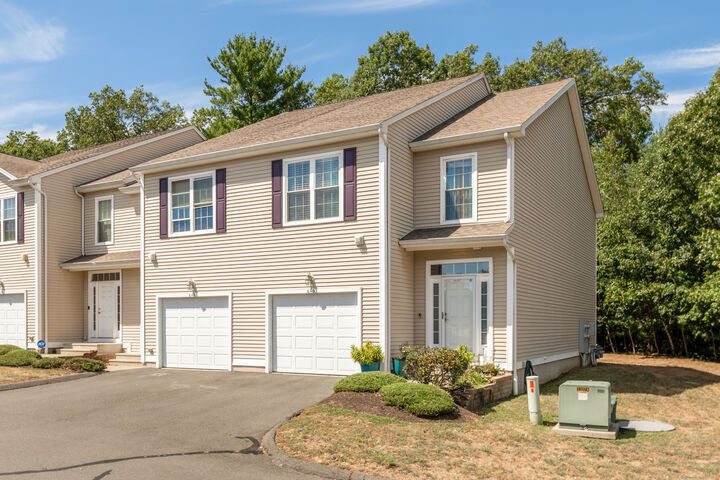 Property Photo: 370 Emmett Street 6-9 CT 06010