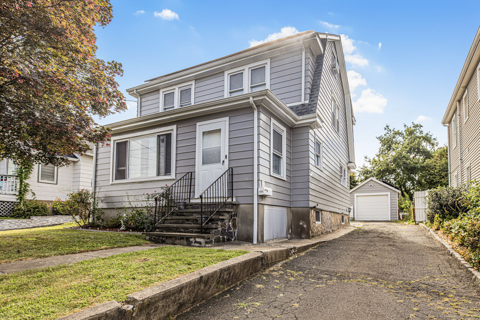 Property Photo:  147 Southfield Avenue  CT 06902 