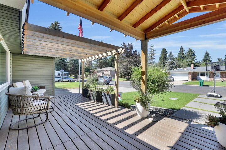 Property Photo: 13720 E 27th Ave WA 99216