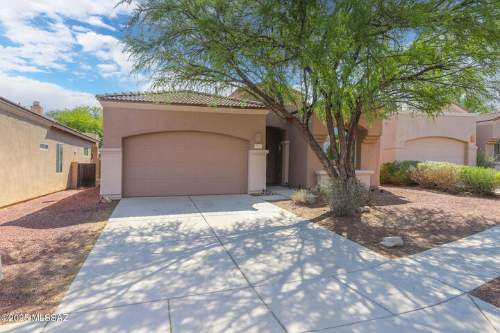 10425 S Avenger Lane  Vail AZ 85641 photo