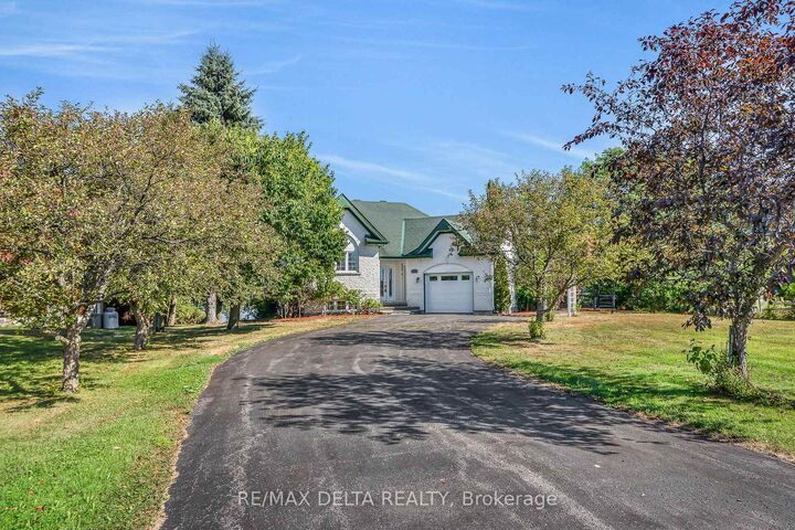 Property Photo: 3705 Old Highway 17 Road ON K4K 1W2