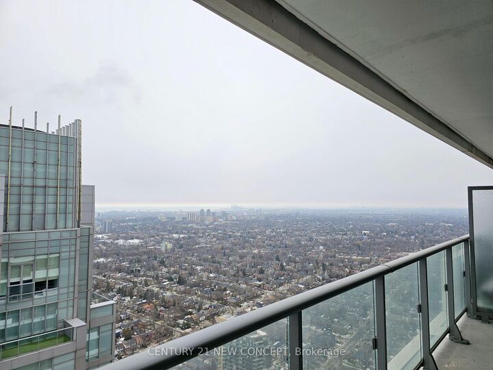 Photo de la propriété: 2221 Yonge Street 4905 ON M4S 0B8